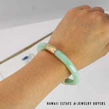 GIA 43.3g 14KYG Mottled Green Type A Jade Hinged Bangle Bracelet Size 7
