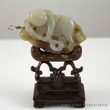IMPORTANT 19C CHINESE MUTTON FAT WHITE JADE SCULPTURE PENDANT & WOODEN BASE