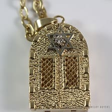 DIAMOND 14K YELLOW GOLD OPENING DOORS JEWISH MOSES PENDANT & 18K NECKLACE