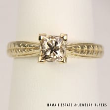 0.91ct PRINCESS CUT DIAMOND 5.7g 14K YELLOW GOLD SOLITAIRE RING SIZE 6.25
