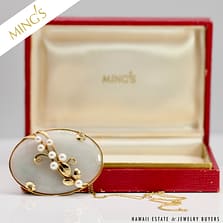 MING'S 23.3g 14KYG JADE & PEARLS PENDANT/BROOCH W/ 15 INCH CHAIN (W/ BOX)