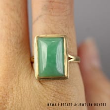 Ming's Hawaii Green Jade Rectangle Cabochon 14K Yellow Gold Ring Size 5.75