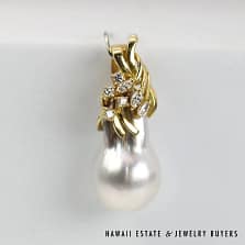 South Sea Pearl 0.25ctw Diamond 14K Yellow Gold Pendant