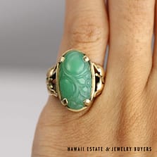 Ming's 6.6g 14KYG 18x10mm Oval Carved Green Jade Cab Ring Size 3