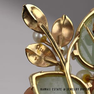 Ming'sPale Green Jade & Pearl 14K Yellow Gold Brooch - Image 2