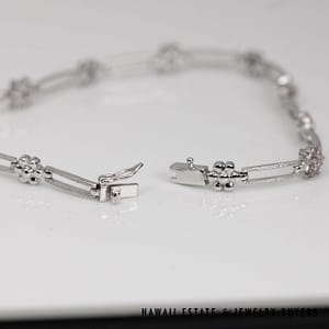 8.3g 18KWG 1.00ctw I1/GH Diamond Floral Motif Bracelet Size 7.25 - Image 2