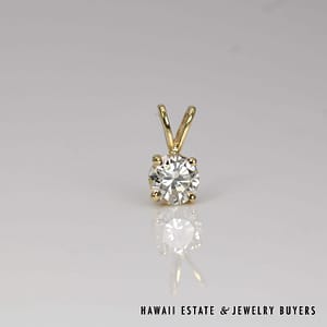 0.76ct SI1/GH Round Diamond 14K Yellow Gold Solitaire Pendant - Image 2