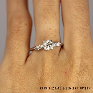 Vintage 0.50ctw Diamond 17k White Gold Engagement Ring Size 7 - Image 2