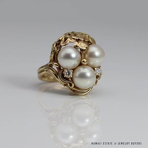 MING'S 14KYG THREE PEARL CLUSTER W/ 0.12ctw DIAMOND RING SIZE 5.75 - Image 5