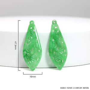 4.9g PAIR OF CARVED AND PIERCED GREEN JADE MEASURES 47.3x18mm - Image 7