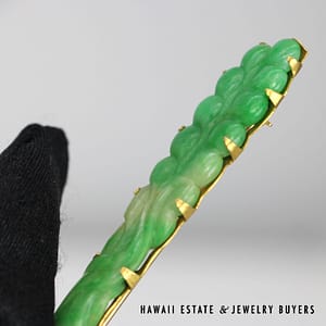 Antique Chinese Mottled Green Jade Carved 14K Yellow Gold Brooch - Image 2