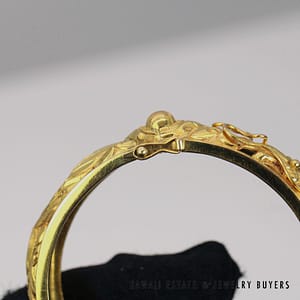 15.5mm Dragon & Phoenix 18K Yellow Gold Hinged Bangle Bracelet Size 7 - Image 6
