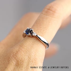 0.58ct Sapphire 0.07ctw Diamond Ring 18k White Gold Size 6.5, 4.7g - Image 2