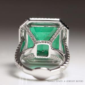 Natural Colombian Emerald Ring GIA 19.34cts - Image 2
