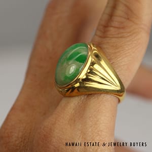 GIA Type A Mottled Green Jade 22k Yellow Gold Ring 16x12mm Size 7.5 - Image 2