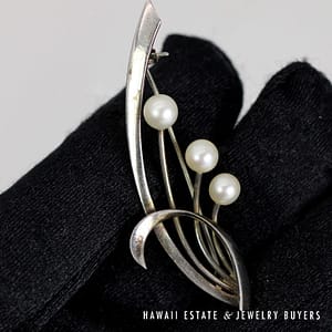 Mikimoto Sterling Silver Three Pearl Brooch 50x20mm - Image 3