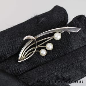 Mikimoto Sterling Silver Three Pearl Brooch 50x20mm - Image 4