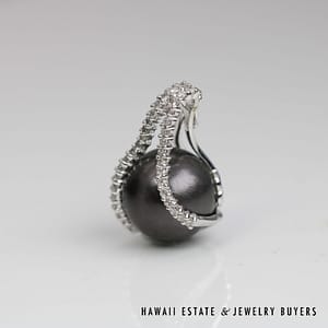 13mm Tahitian Pearl With 0.33ctw Diamond 18K White Gold Pendant - Image 2