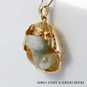Green White and Honey Jade Frog And Lily Pad 14K Yellow Gold Pendant - Image 7