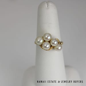 Ming's Pearl Cluster 14K Yellow Gold Ring Size 7 - Image 4