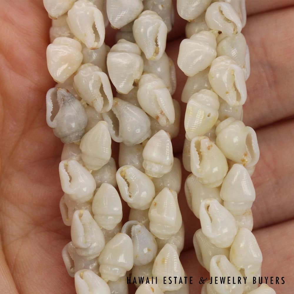 Three-Strand Ni'ihau Shell Lei: 38 inch Pikake Momi Uli Uli - Image 10