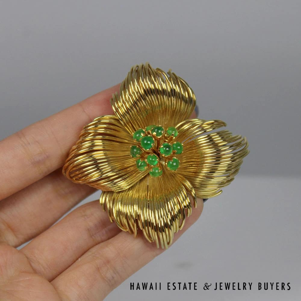 2ctw Emerald Hand Fabricated Flower 41.4g 18K Yellow Gold Brooch - Image 3