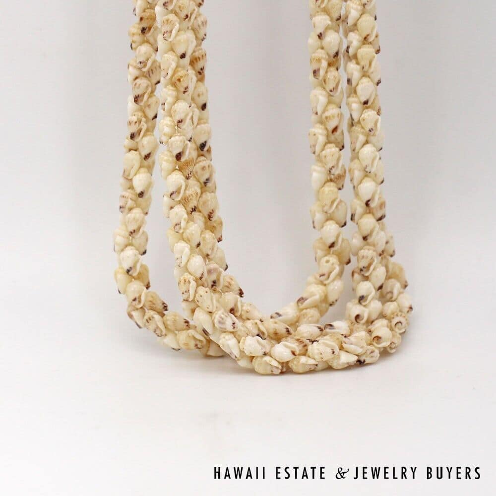 3-Strand Ni'ihau Shell Lei: 41" Poe'Poe Paha Momi Lenalena Kua Ele #111623-01 - Image 9