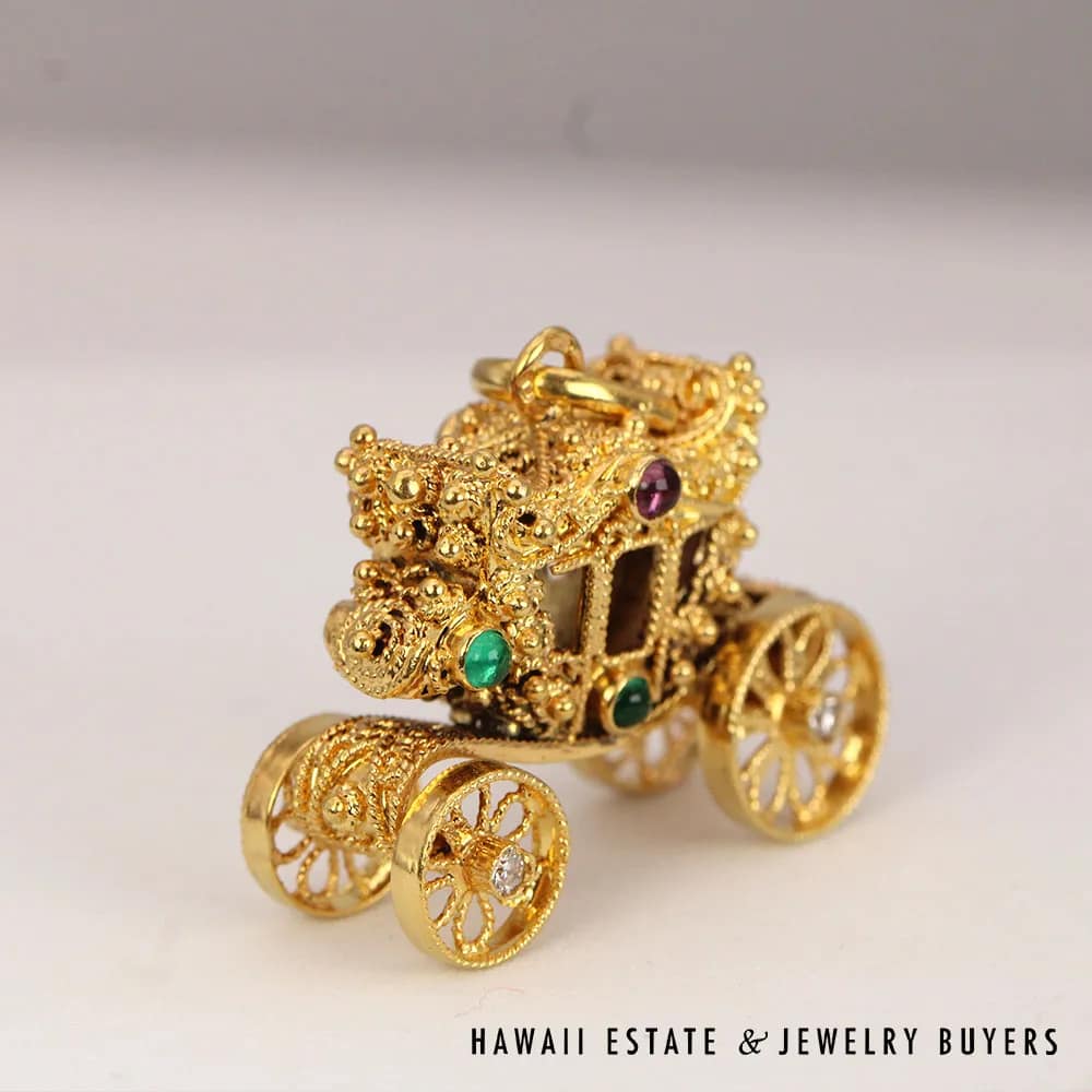 MOVEABLE CARRIAGE 18K YELLOW GOLD PENDANT WITH COLORED STONE ACCENTS 11.9g - Image 2