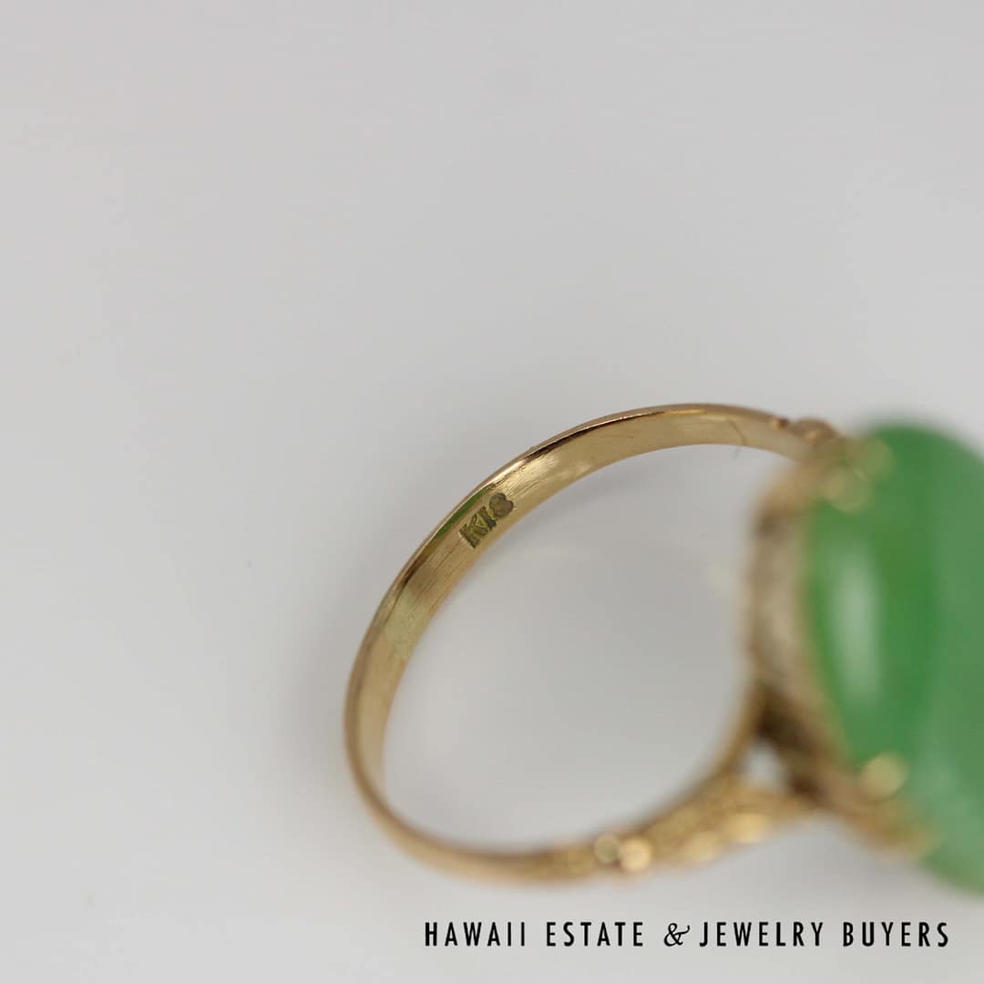 Green Jade Oval 18K Yellow Gold Ring Size 7.25 - Image 8