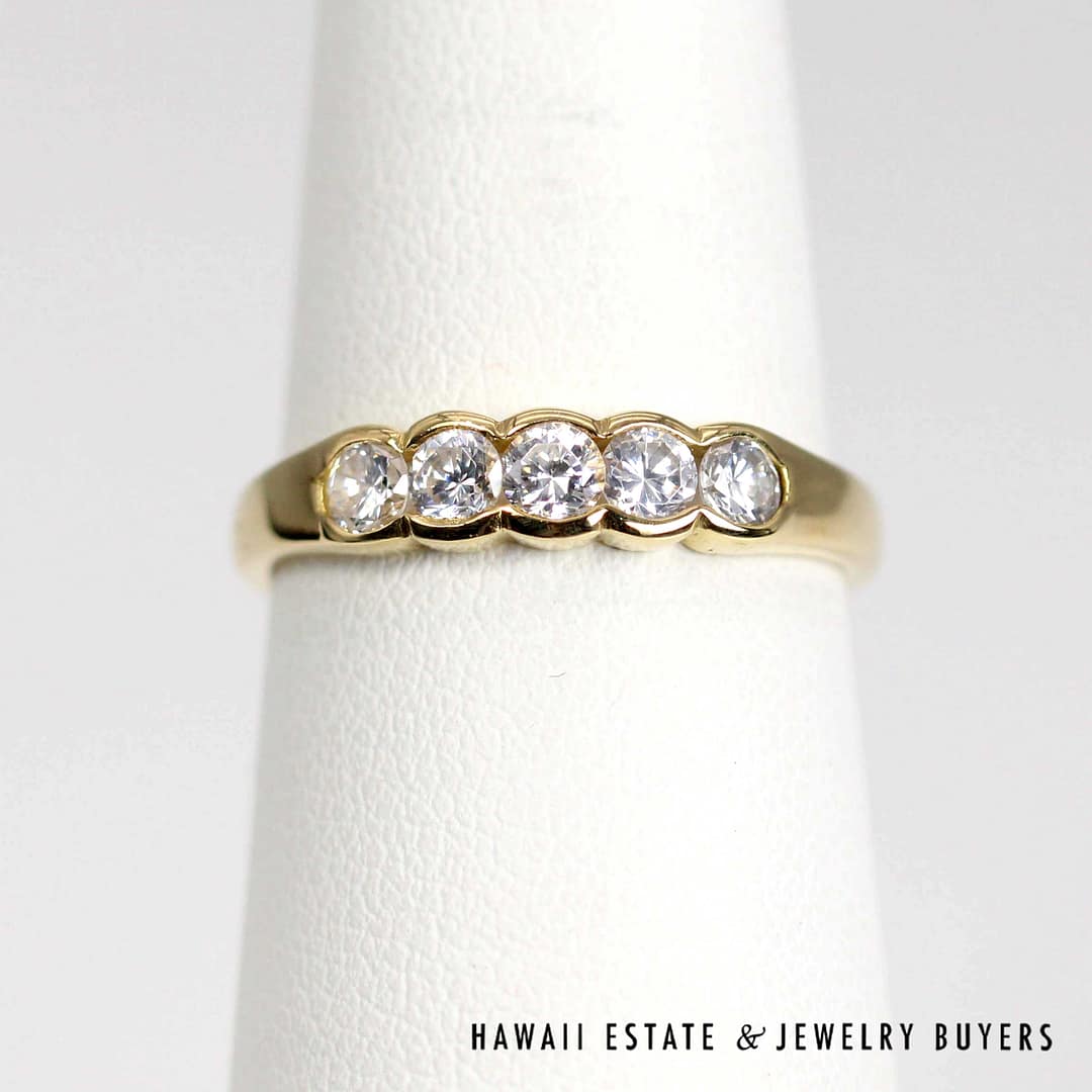 0.50ctw Diamond Half Bezel 18k Yellow Gold Band Size 6.25, 3.2g - Image 5