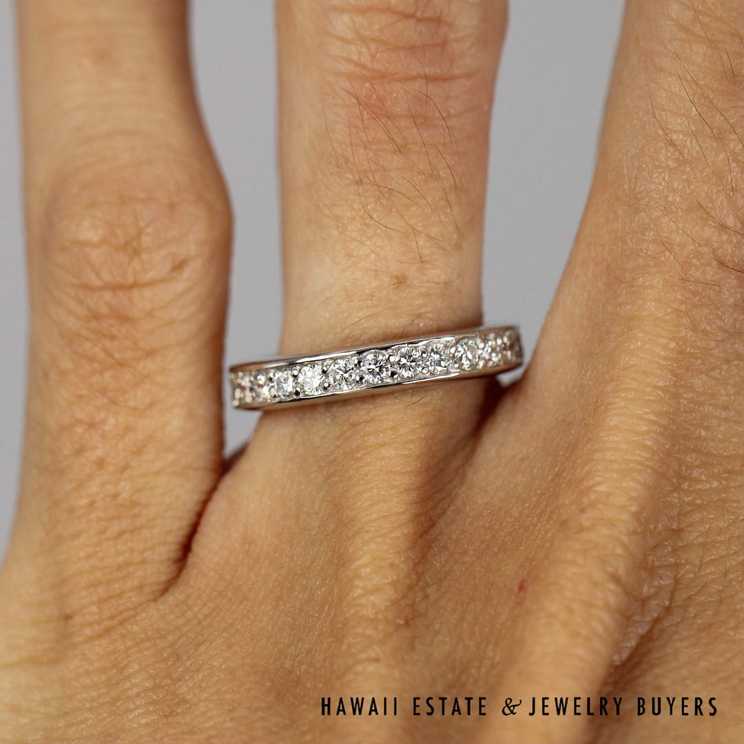 Platinum 1ctw Diamond Eternity Ring Size 5.25, 5.5g - Image 8