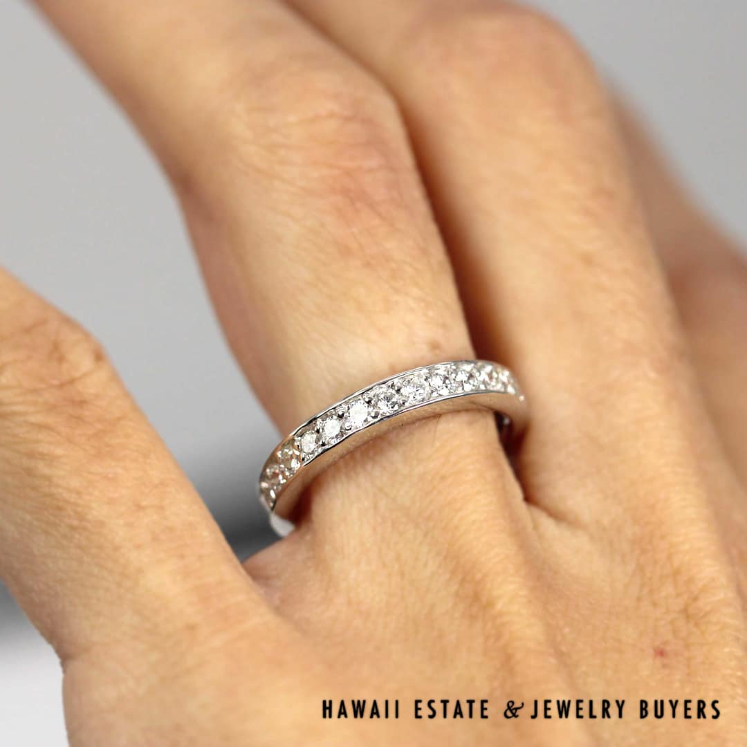 Platinum 1ctw Diamond Eternity Ring Size 5.25, 5.5g - Image 2