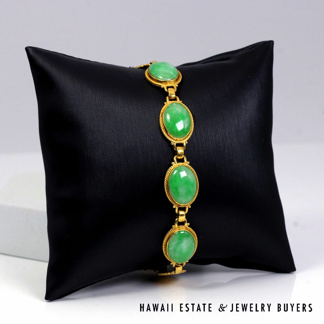 Green Jade Oval 22K Yellow Gold Cabochon Bracelet Size 6