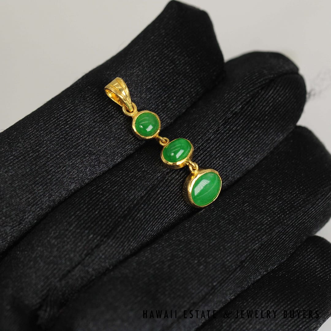 GIA Type A Green Jade Pendant 22k Yellow Gold Measures 1.25 Inch - Image 5