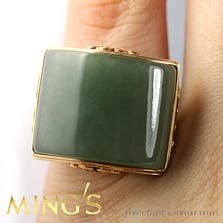 MING'S HAWAII GREEN CURVED JADE 14K YELLOW GOLD RING 20.17MM X 17.5MM