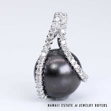 13mm Tahitian Pearl With 0.33ctw Diamond 18K White Gold Pendant