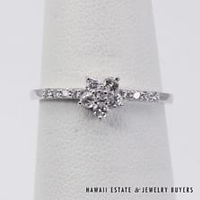 0.25 Diamond Flower 18K White Gold Ring Size 5
