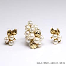MINGS HAWAII WHITE PEARL 14K YELLOW GOLD FLORAL RING AND CLIP BACK EARRINGS