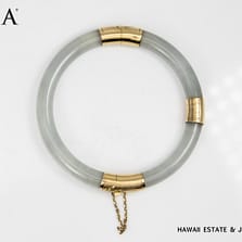 36.8g 14KYG LIGHT GREENISH GRAY JADE HINGED BANGLE BRACELET SIZE 7.5