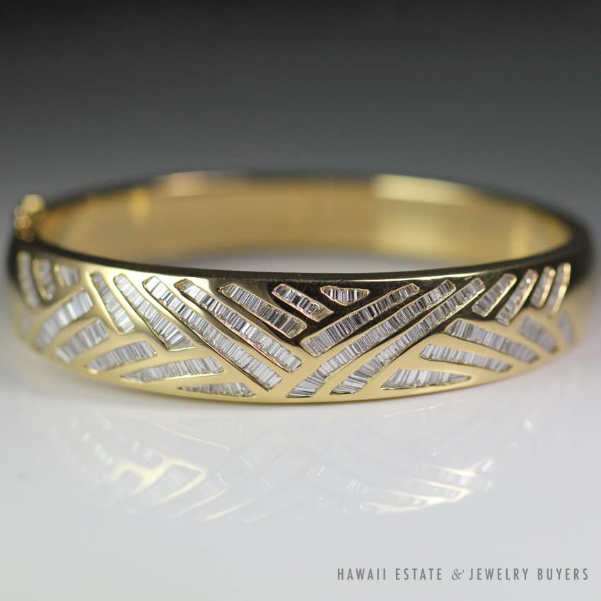 9.27CTW DIAMOND BAGUETTE 18K YELLOW GOLD HINGED BANGLE BRACELET