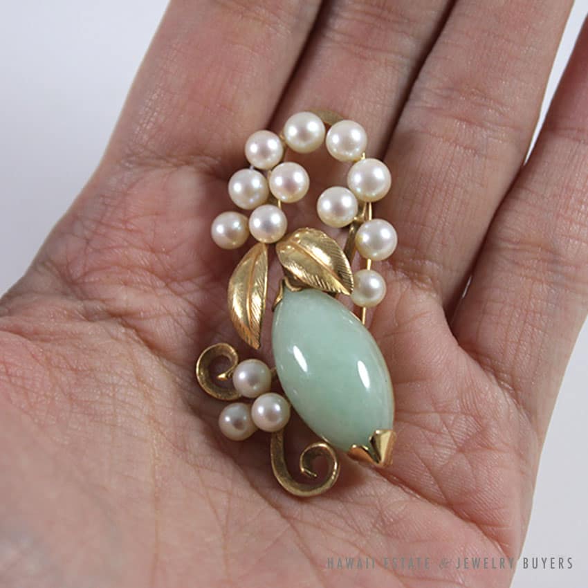 Ming's Hawaii Natural Green Jade & Cultured Pearl Floral Branch 14K Yellow Gold Brooch - Image 4