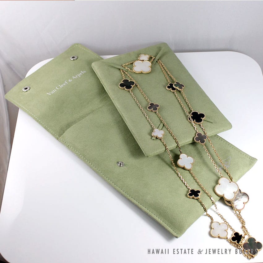 VAN CLEEF & ARPELS MAGIC ALHAMBRA LONG 16 MOTIFS WHITE & GRAY MOTHER OF PEARL & ONYX 18K YELLOW GOLD NECKLACE 25" - Image 3
