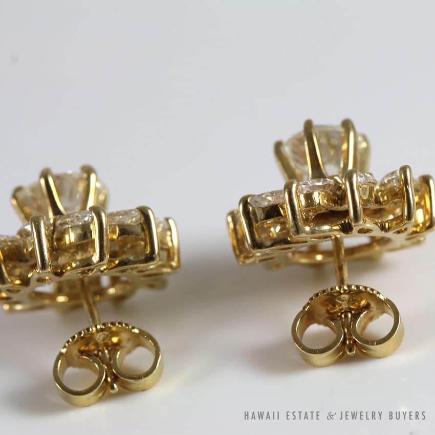 1.15CTW 18K YELLOW GOLD STUD EARRINGS WITH MARQUISE DIAMOND EARRING JACKETS - Image 4