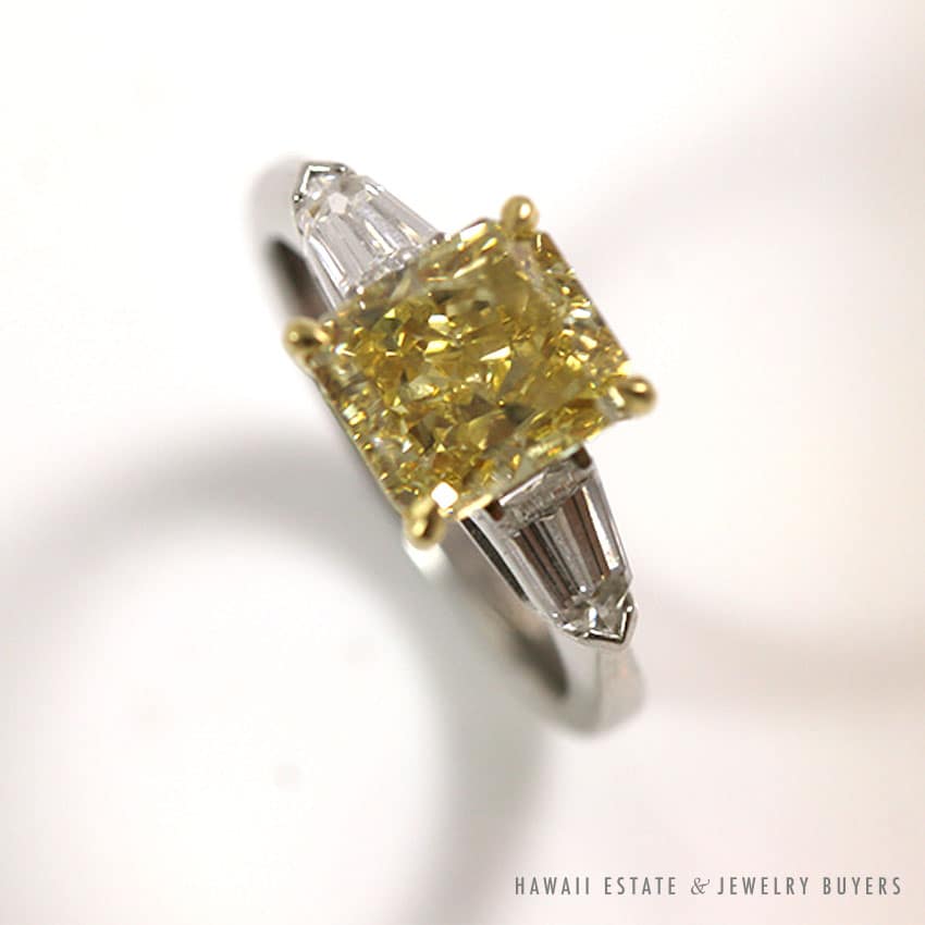 2.71ct Natural Fancy Intense Yellow Radiant Diamond Platinum 18K Yellow Gold Ring - GIA - Image 3