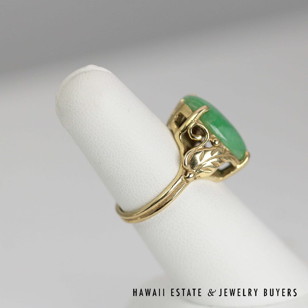 Green Jade 17x12mm Oval Cab 14K Yellow Gold Ring Size 6.25